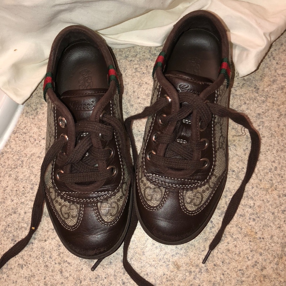 Sneakers - Picture 2 of 4